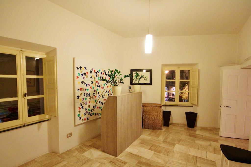 La Locanda Dell'Officina Олбия Екстериор снимка